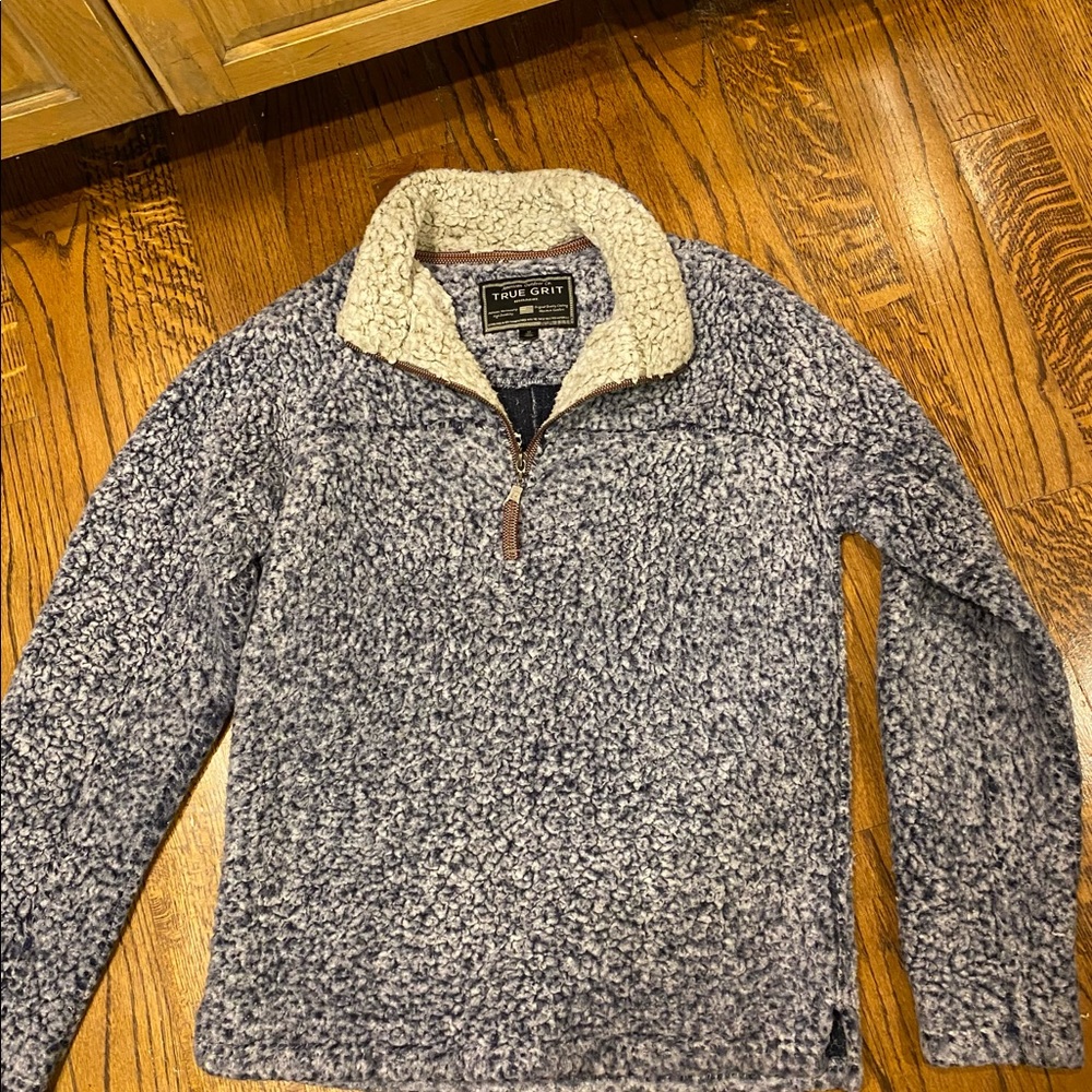 True Grit Pullover Size XS